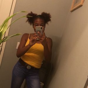 Meet your Posher, Akilah